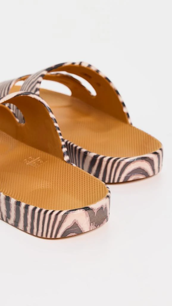 FREEDOM MOSES Zazu Slides 3