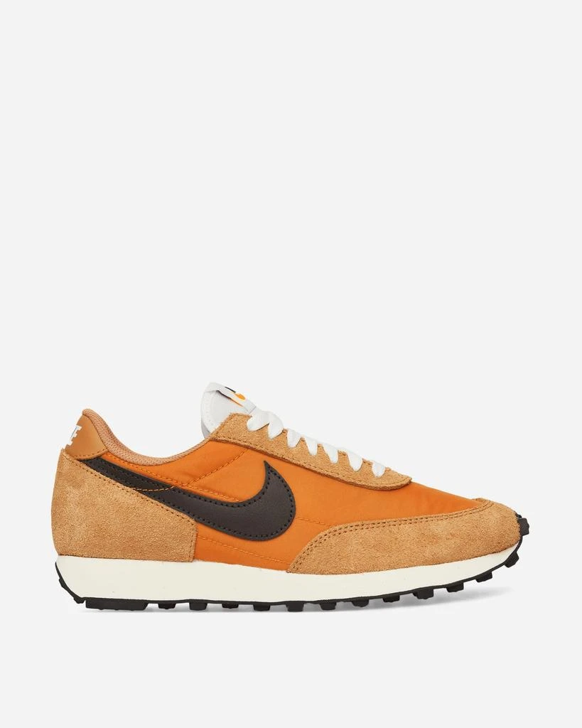 NIKE Daybreak Sneakers Flax / Velvet Brown 1