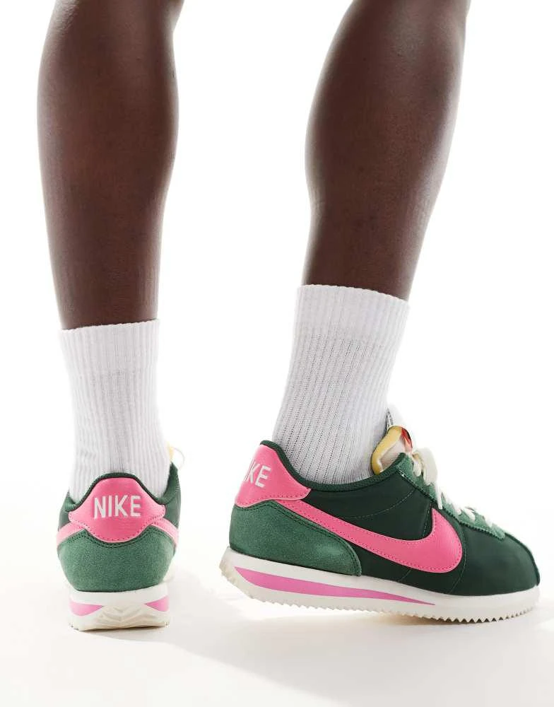NIKE Nike Cortez TXT trainers in green and pink 3