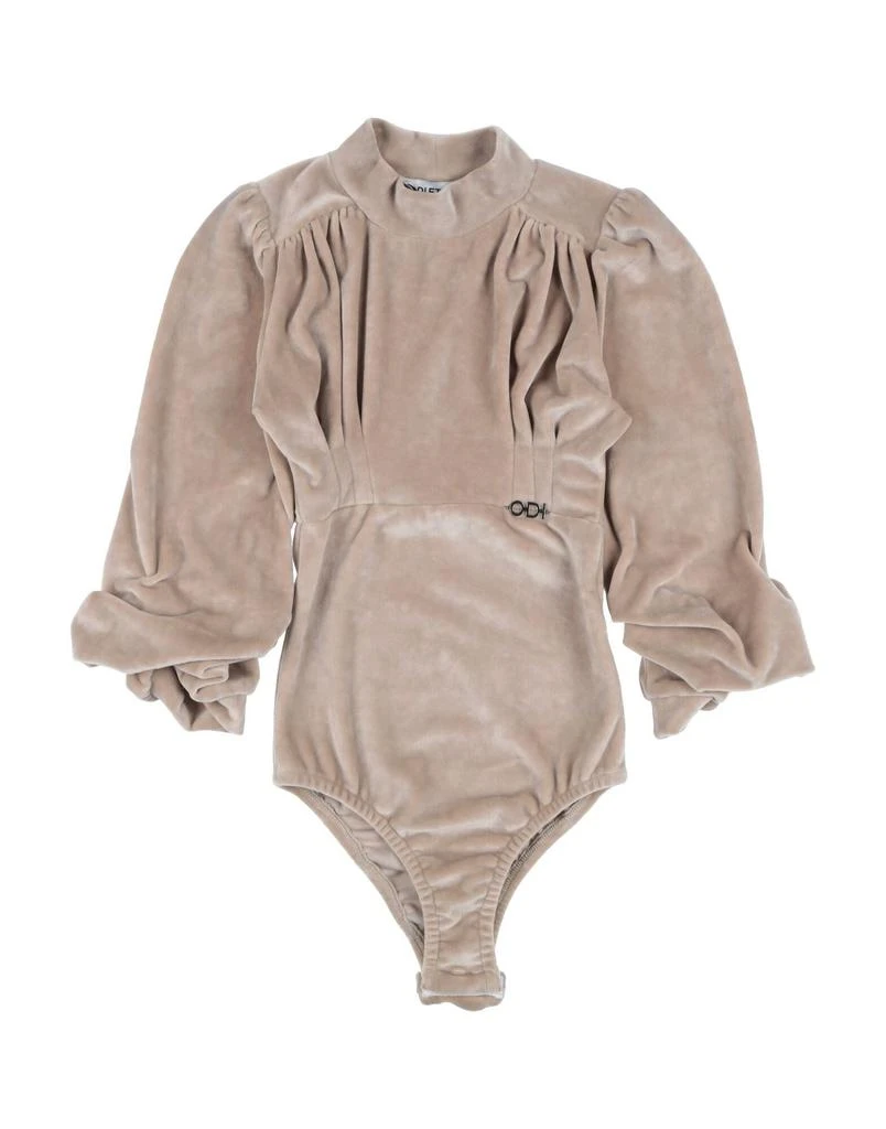 ODI ET AMO TOPS & TEES 1
