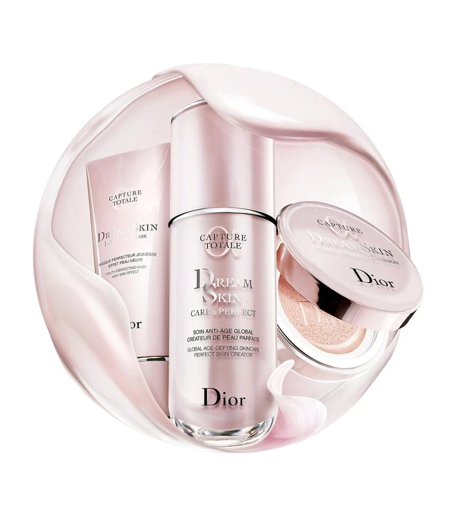 Dior Capture Totale Dreamskin Moist & Perfect Cushion SPF 50 3