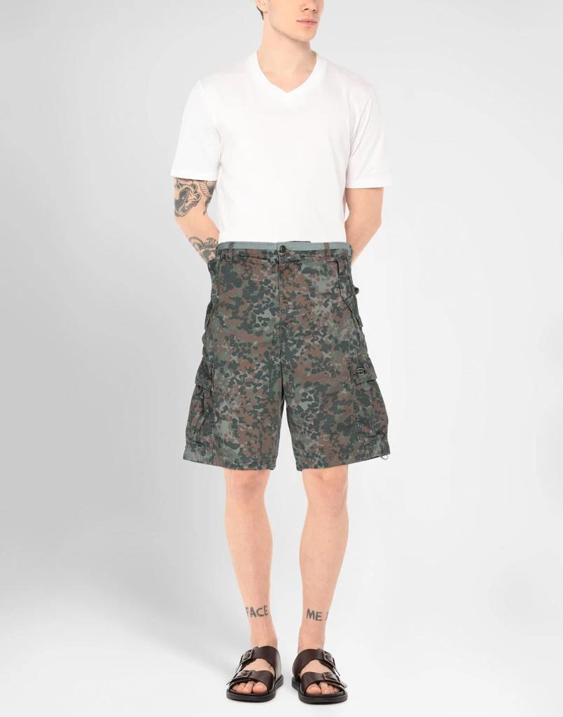 Diesel Shorts 
Bermuda 2