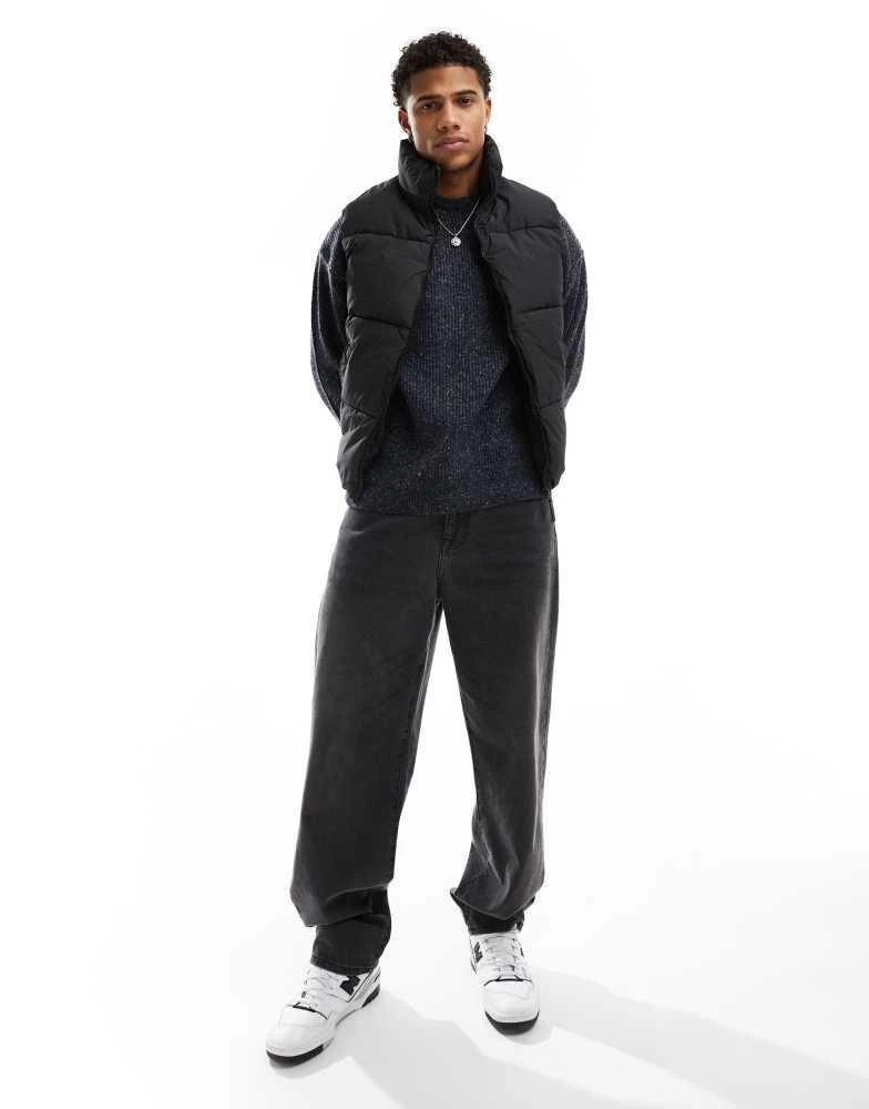 Bershka Bershka puffer gilet in black 2