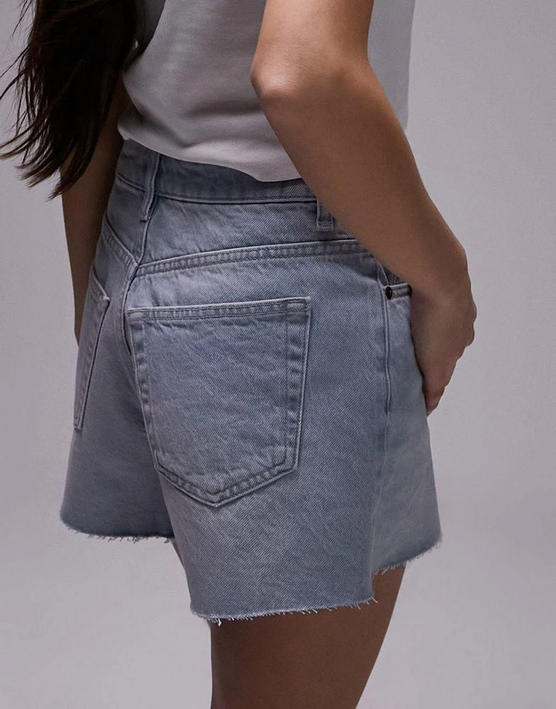 Topshop Topshop denim a-line Mom Shorts in bleach 4