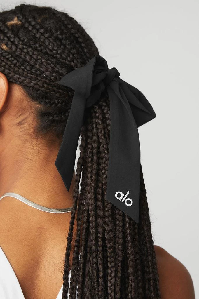 Alo Yoga Love Knots Tie Scrunchie - Black 2