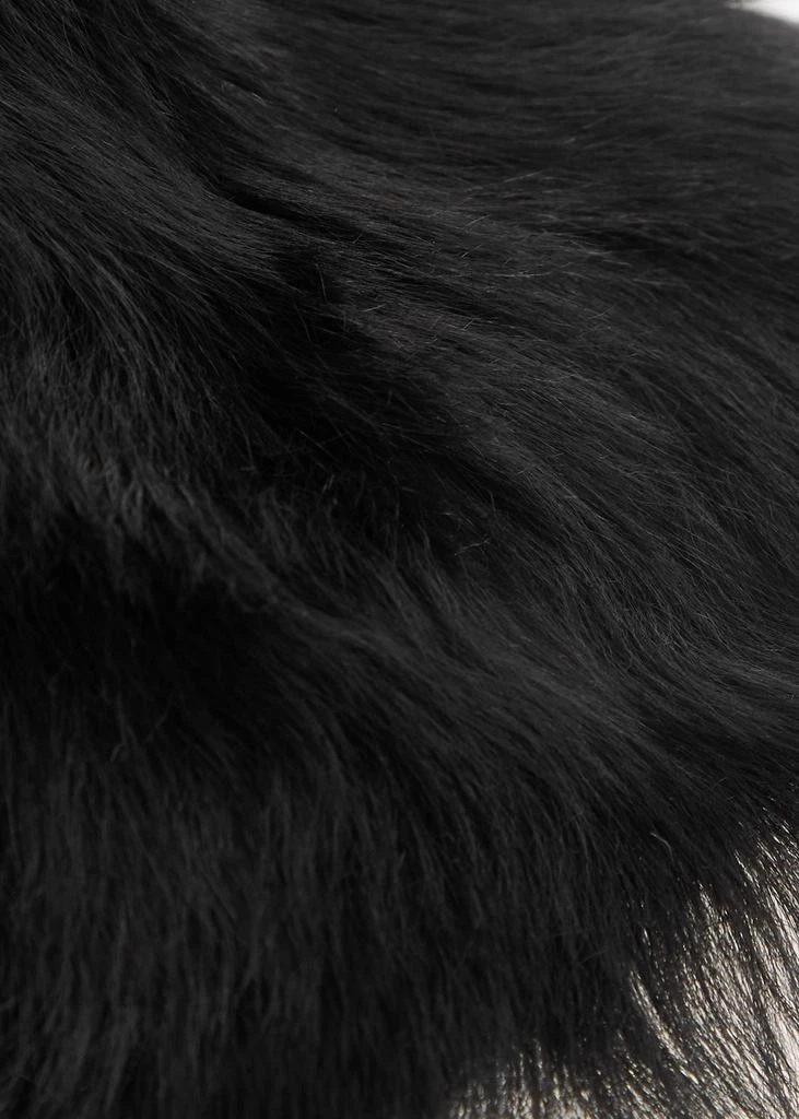 Totême Shearling collar 3