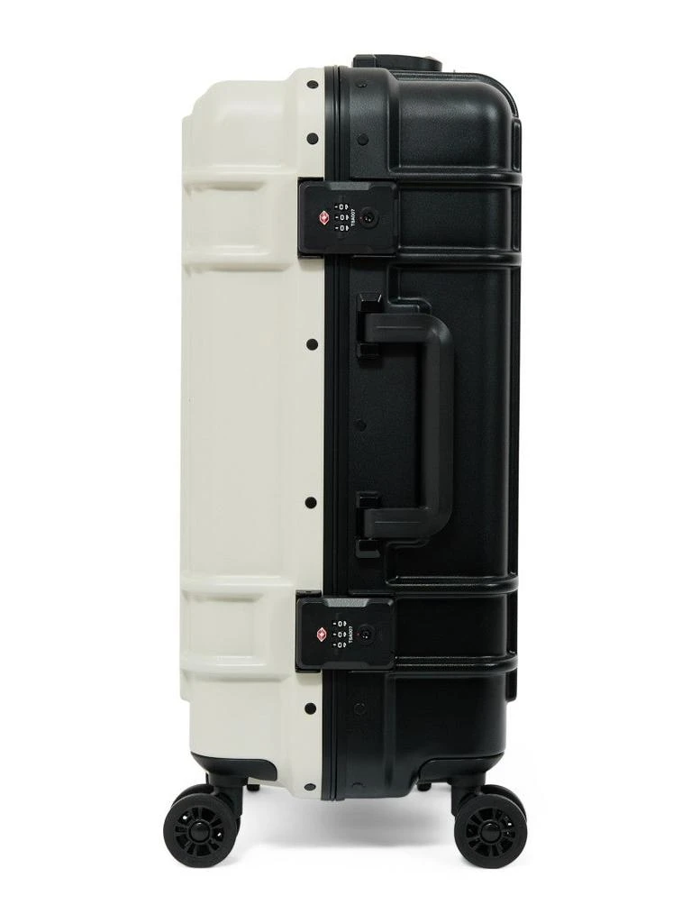 Eastpak Streamlined Suitcases With Reinforced Corners For Ultimate Durability 2