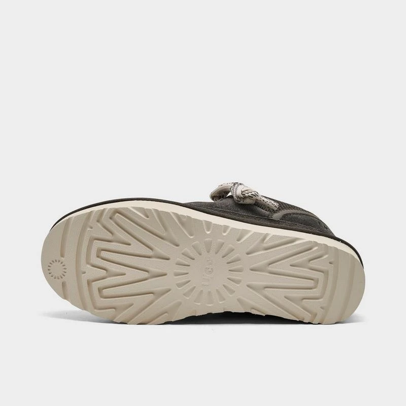 UGG Women
s UGG Lowmel Casual Shoes 6