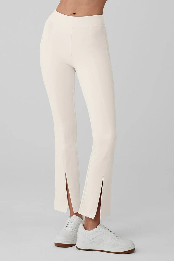 Alo Yoga Airbrush High-Waist 7/8 Flutter Legging - Ivory
