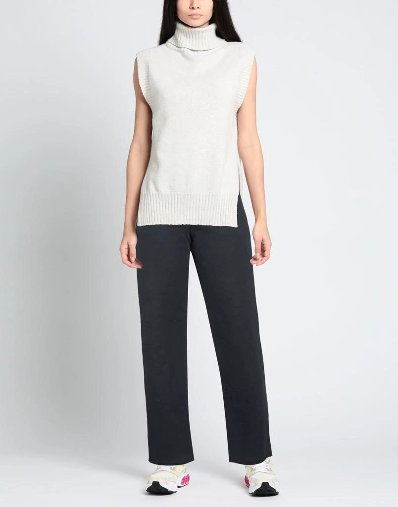 Acne Studios Casual pants 2