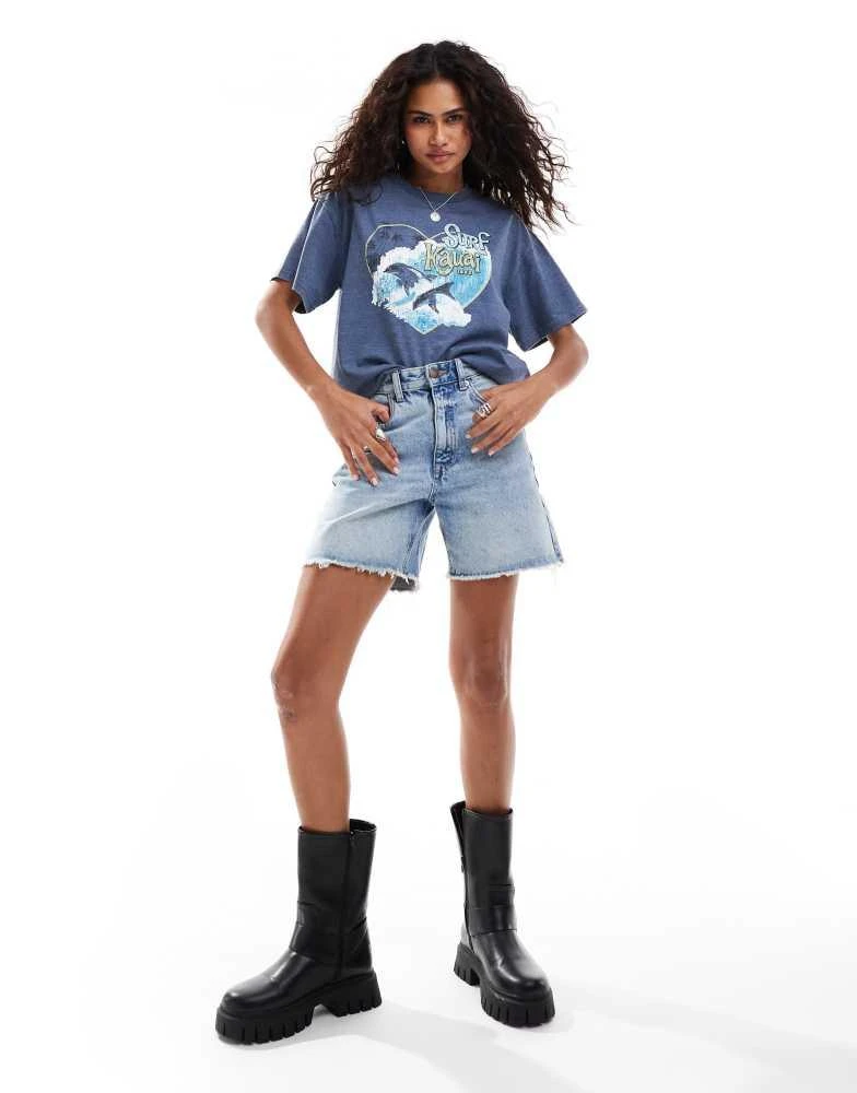 Daisy Street Daisy Street relaxed t-shirt in washed blue with dolphin graphic 4