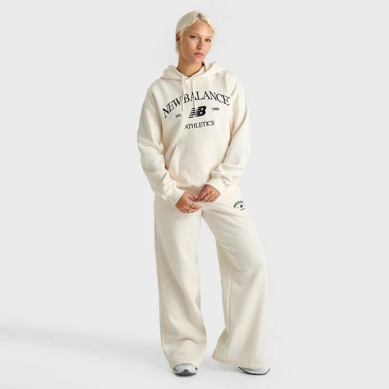 New Balance Women
s New Balance Rise Pullover Hoodie