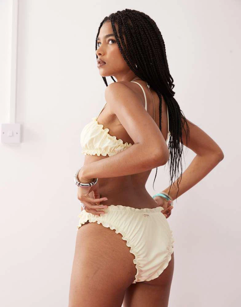 Reclaimed Vintage Reclaimed Vintage scrunchie bikini bottom with shirring in cream 2