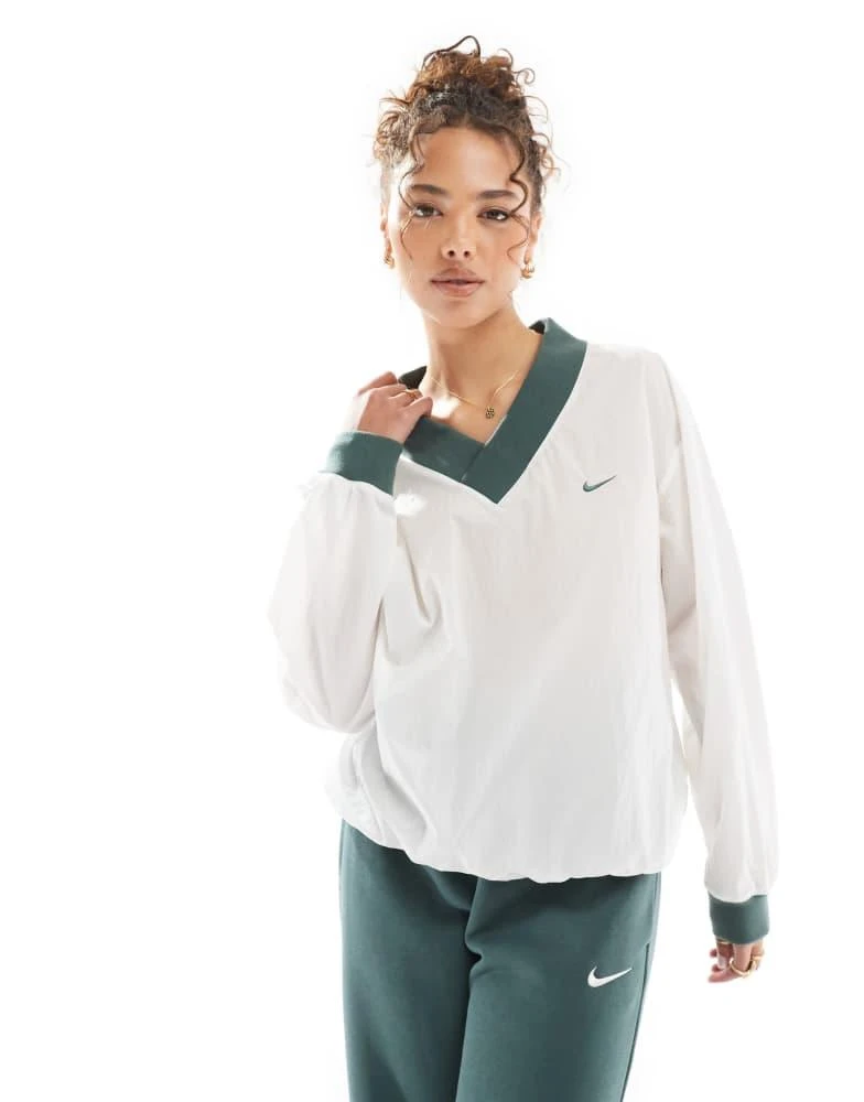 NIKE Nike Trend V neck sweatshirt in beige 1