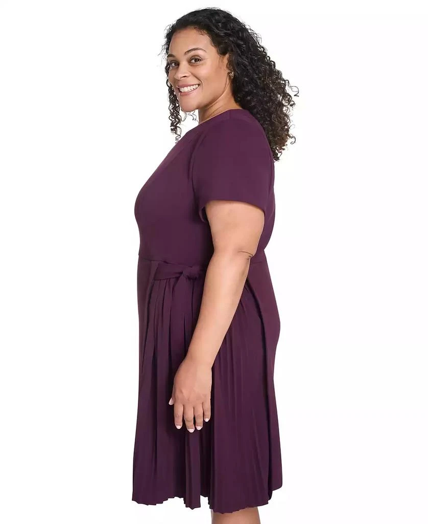 knee length dresses for ladies The Linen Short-Sleeve Scoop Midi Dress main image 0