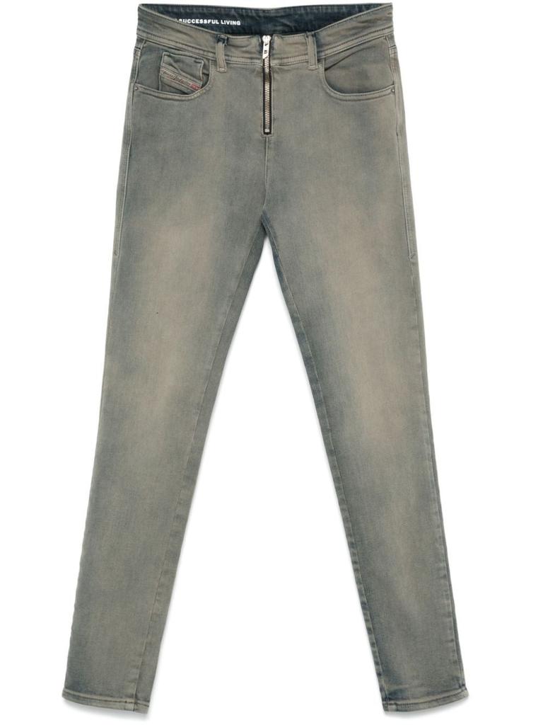 Diesel Diesel `2017 Slandy-Z` 5-Pocket Jeans