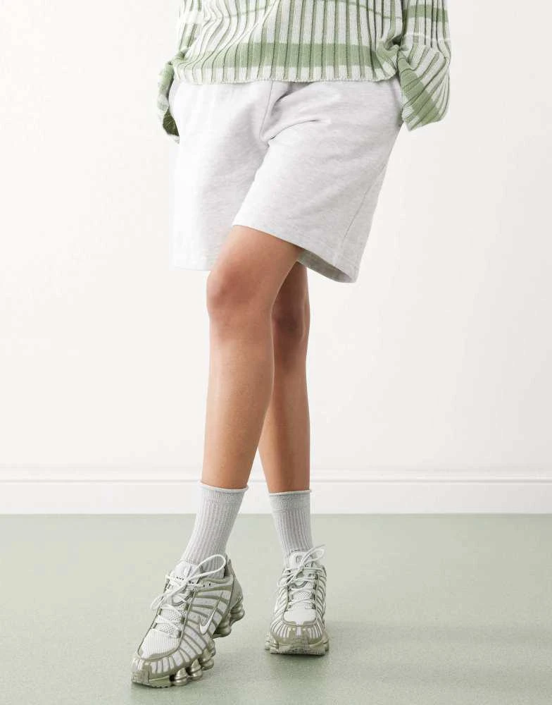 NIKE Nike Shox TL trainers in green 3