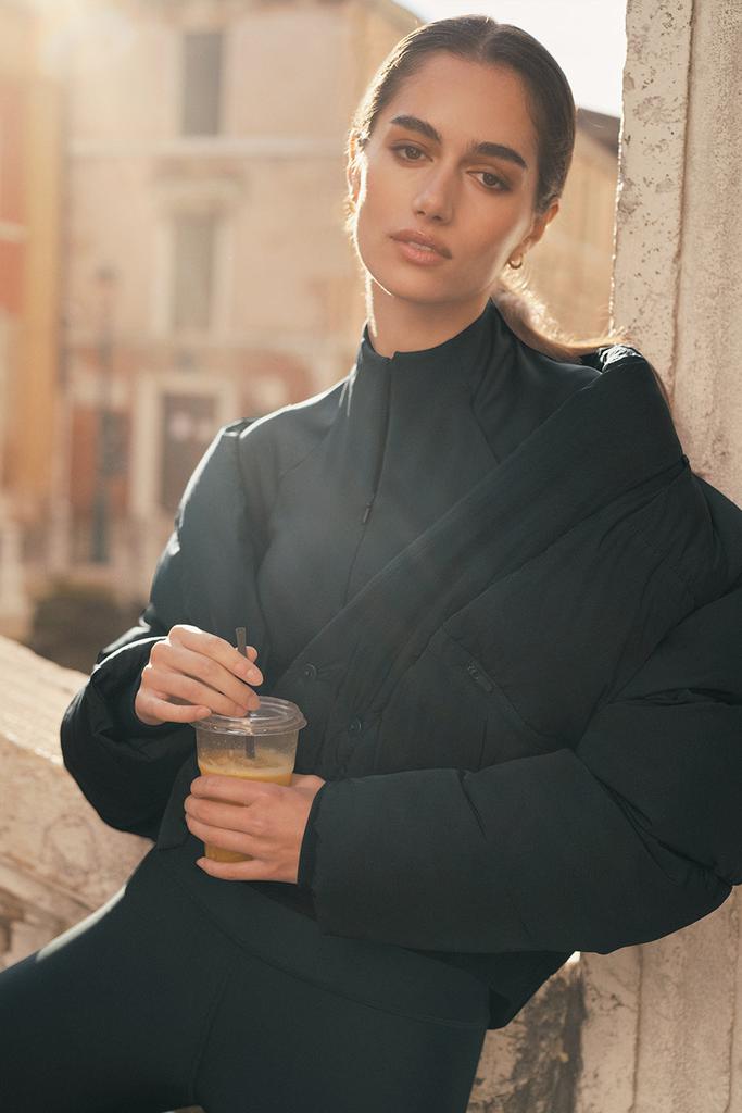 Alo Yoga Ice Breaker Puffer Jacket - Black - Coats - Free Alo Yoga Ice Breaker Puffer Jacket - Black - Coats - Free