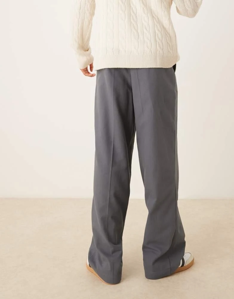 ASOS ASOS DESIGN wide leg trousers with pleat detailing in grey 4