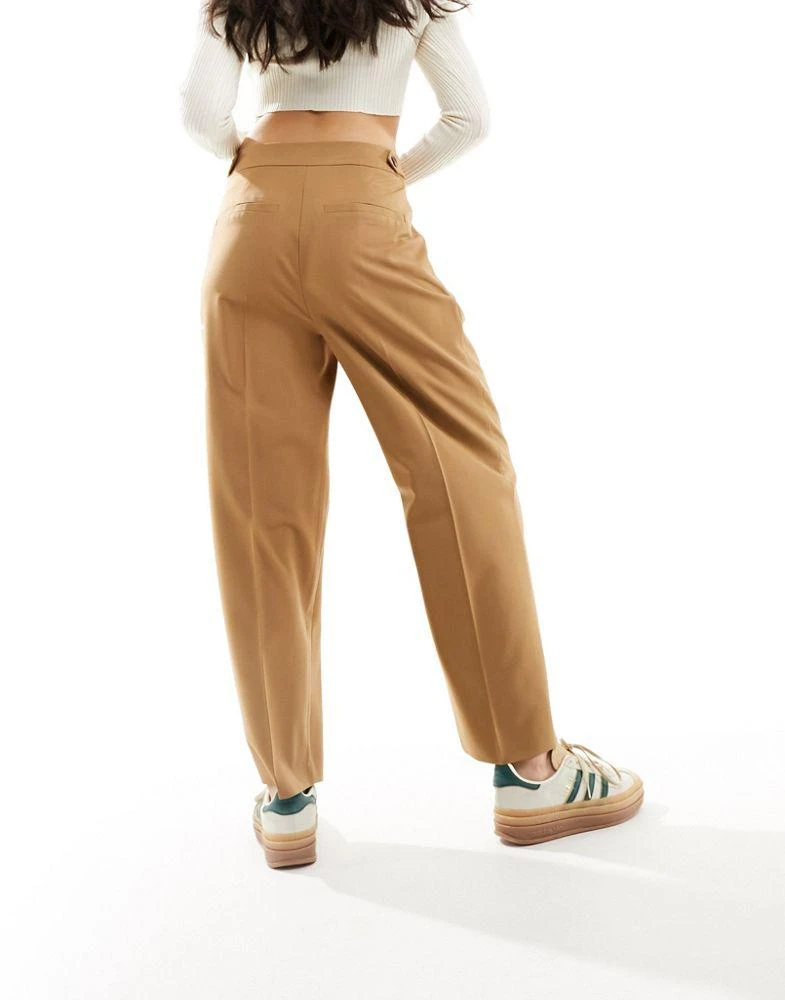 ASOS ASOS DESIGN tailored barrel leg trouser in brown 3