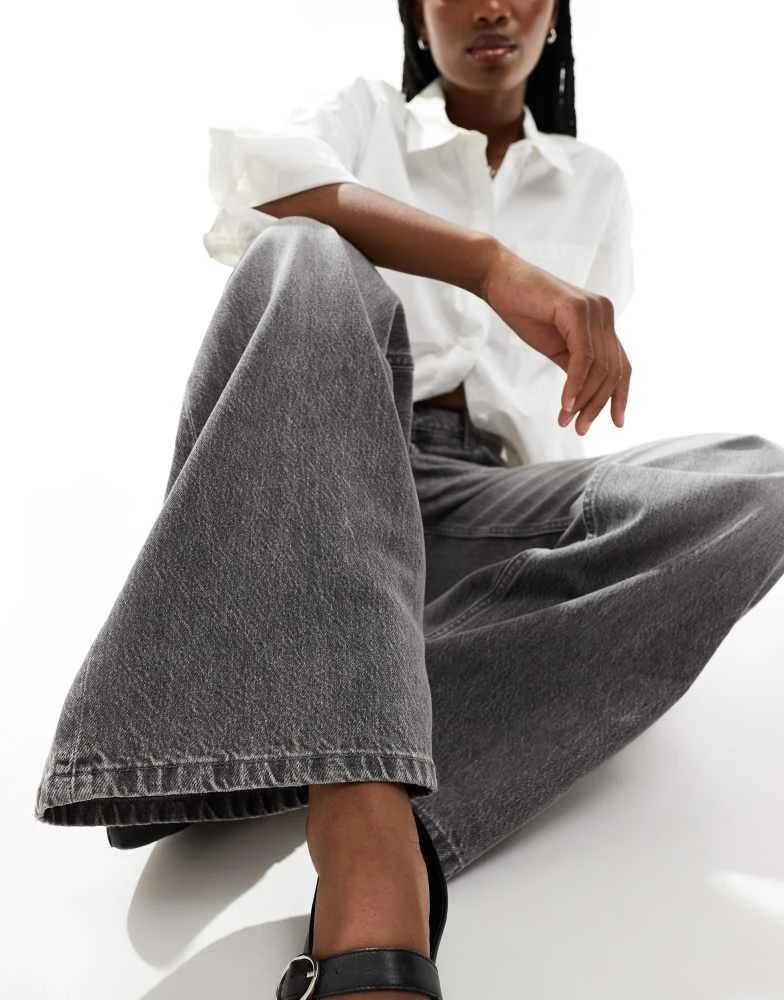Bershka Bershka high waisted baggy wide leg jeans in dark wash grey 5
