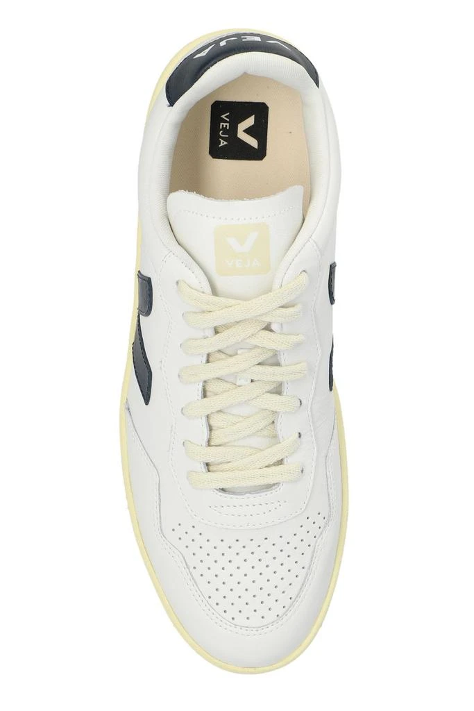 Veja Veja V90 Low-Top Sneakers 4