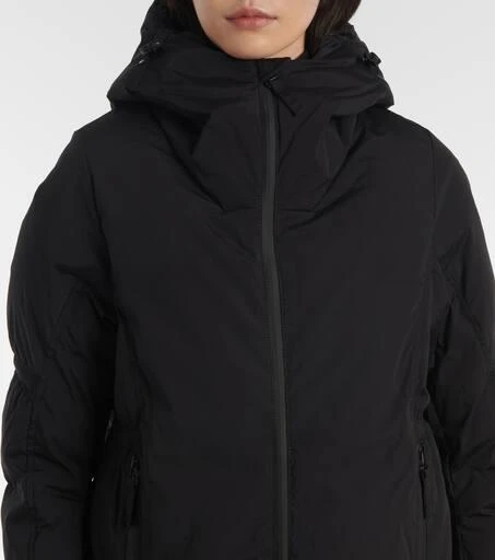 Jet Set Joanna ski jacket 4