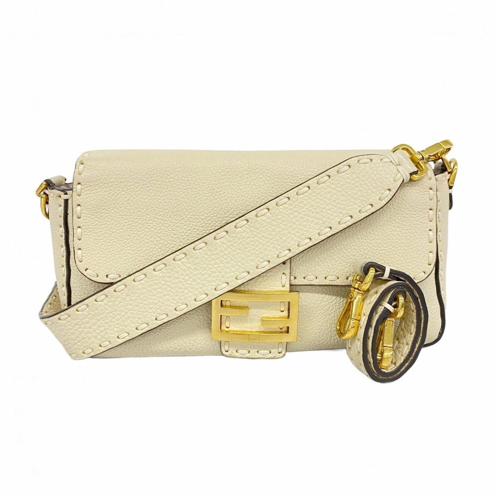 Fendi Leather Shoulder Bag (Pre-Owned)