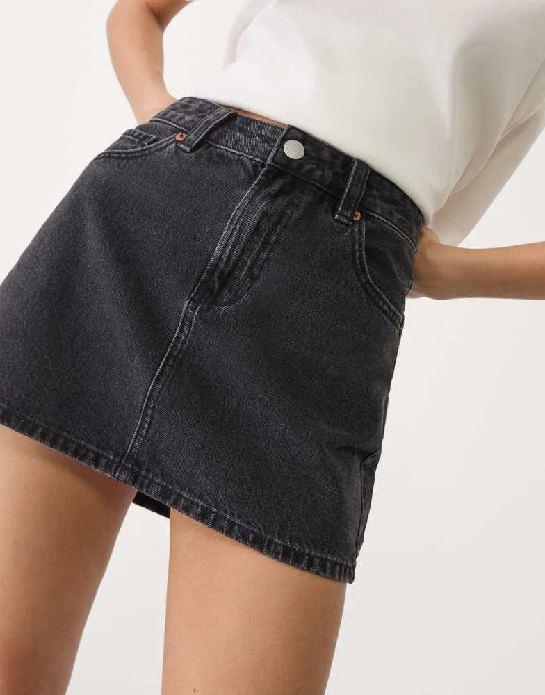 Stradivarius Stradivarius D60 denim mini skirt in dark grey 3