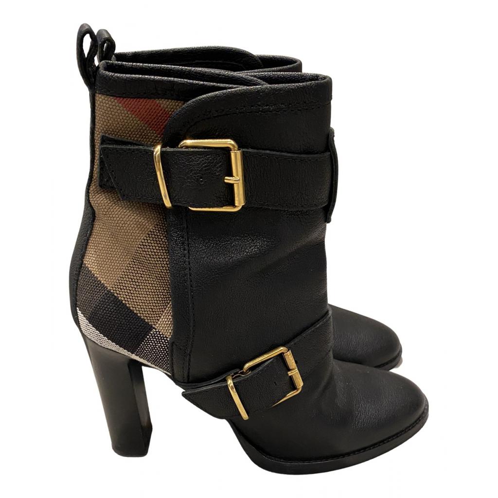 Burberry Burberry Leather buckled boots