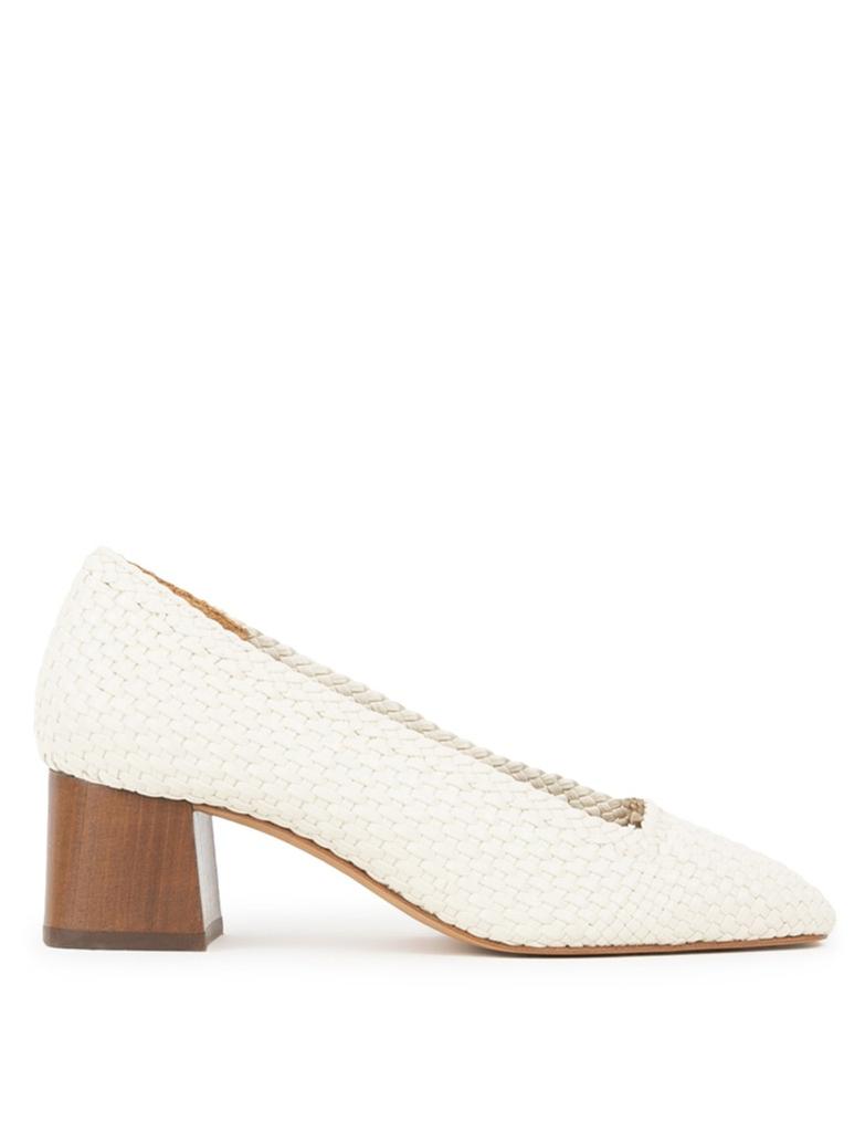 Bobbies Tilvia
