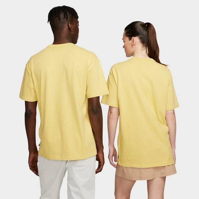 NIKE Men's Nike Sportswear Premium Essentials T-Shirt 5