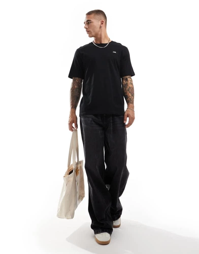 JJ Rebel JJ Rebel t-shirt with small chest logo in black 3
