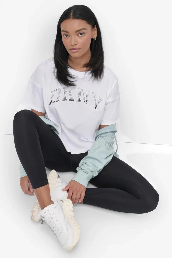 DKNY CROPPED OMBRÉ CRYSTAL LOGO TEE 5
