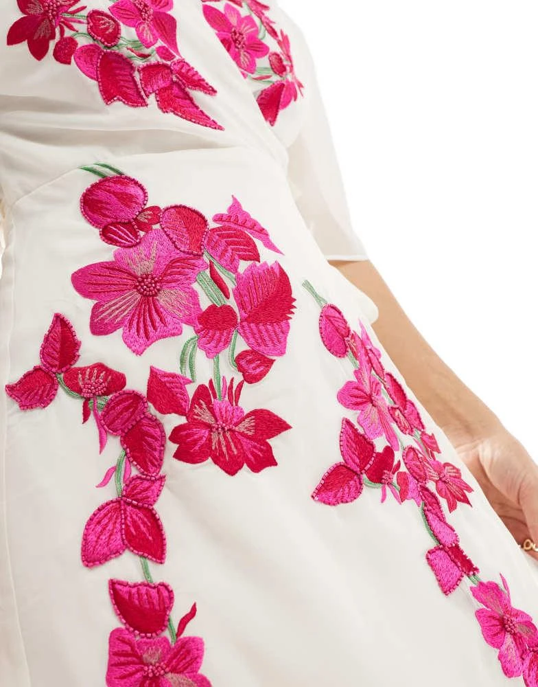 Hope & Ivy Hope & Ivy premium wrap front embroidered maxi dress in cream 2