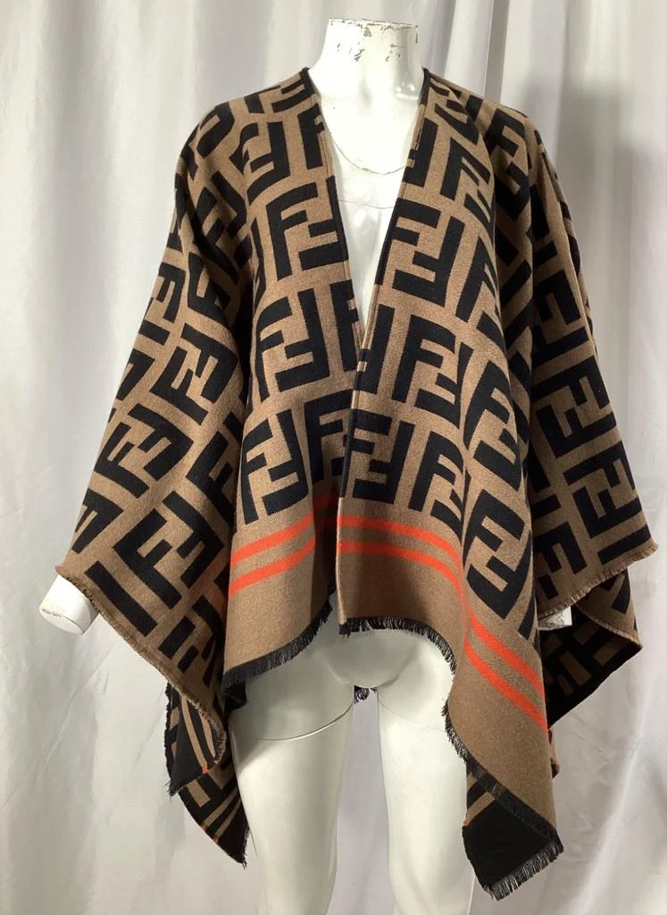 Fendi Logo Monogram Poncho in Brown Wool 6