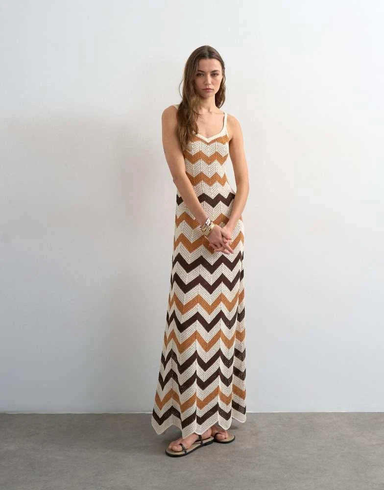 Topshop Topshop knitted chevron stripe maxi dress in neutral - Dresses &  Skirts - Compare Prices from 7+ Stores - Free Shipping - BeyondStyle