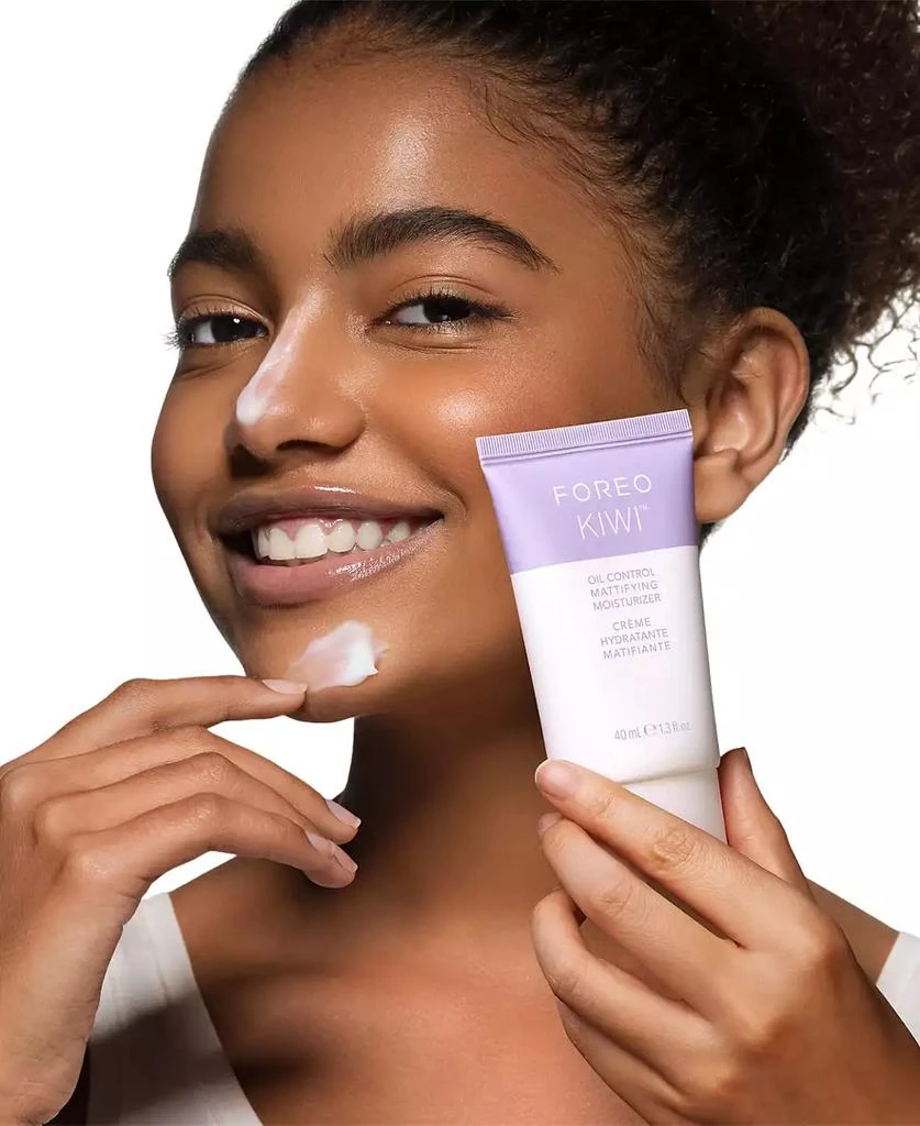 Foreo KIWI Oil Control Mattifying Moisturizer 3