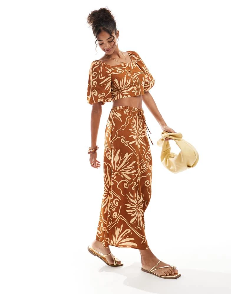 Wednesday's Girl Wednesday's Girl tile floral midaxi skirt co-ord - Main Image