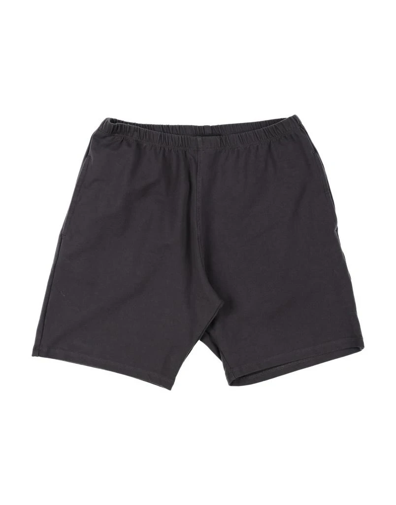 YPORQUÉ Shorts 
Bermuda