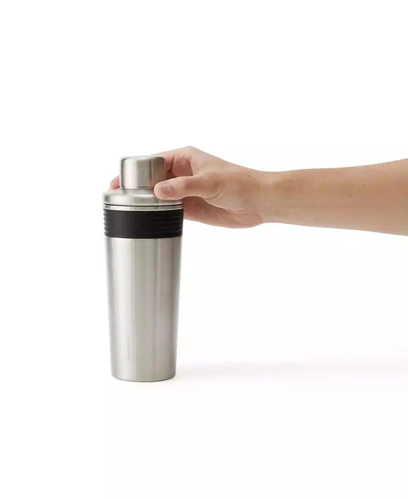 Rabbit 18 oz Double Insulated Stainless Steel Cocktail Shaker with 1.5 oz shot Cap and Strainer 8