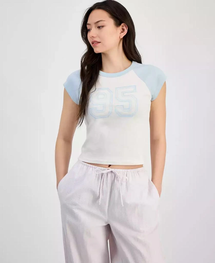 Hippie Rose Juniors' Graphic Baseball Tee 1
