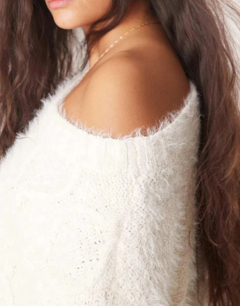 Glamorous Glamorous fluffy argyle cream knitted mini jumper dress 2