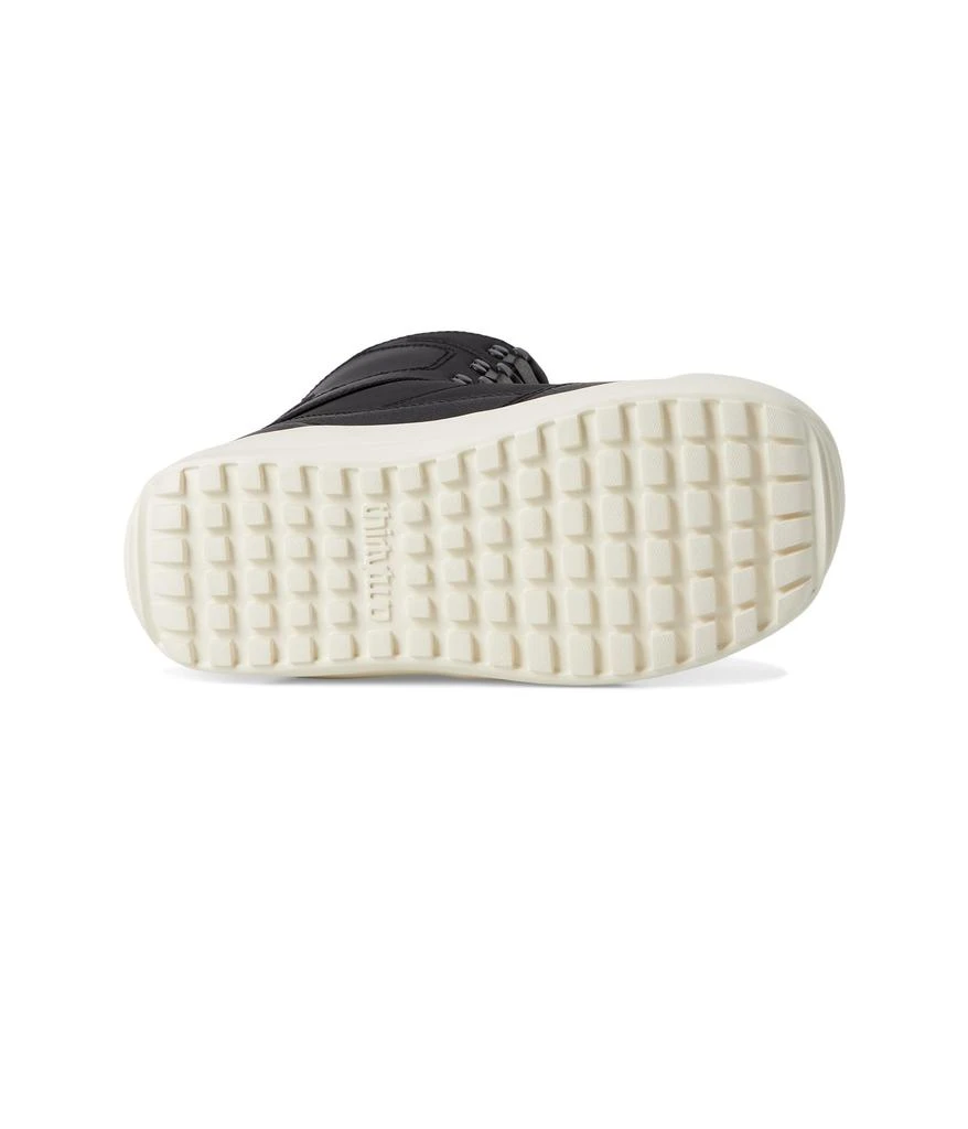 Thirty Two Shifty W
S 
24 3