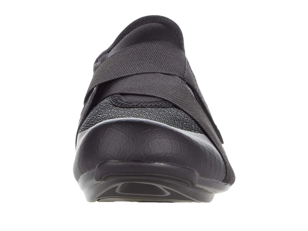 SHIMANO IC100 Indoor Cycling Shoe 6