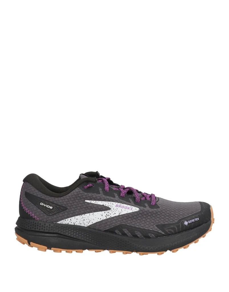 Brooks Sneakers 1