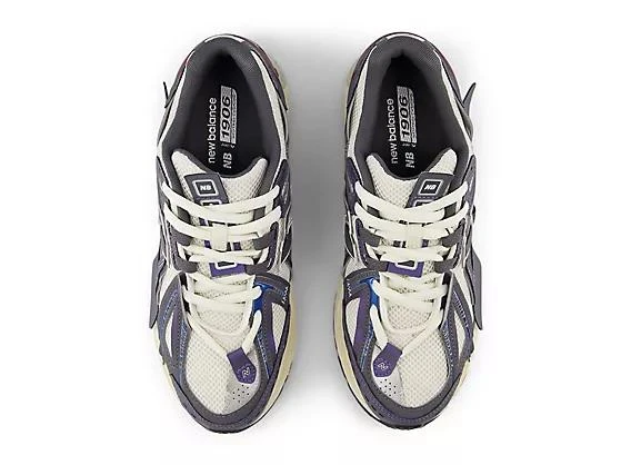 New Balance 1906A 4