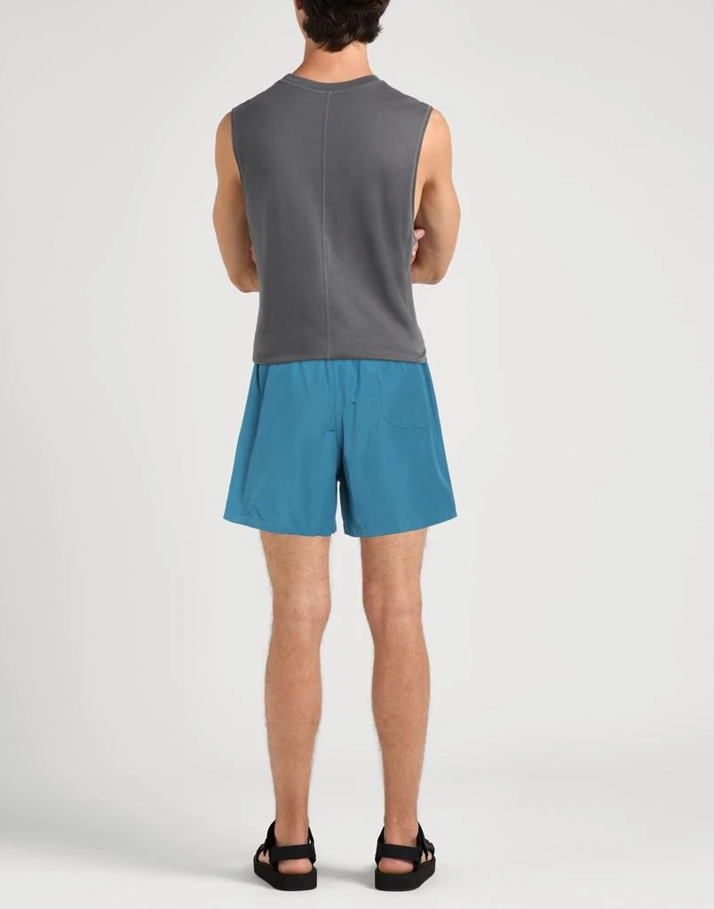 HOWLIN' Shorts & Bermuda 3