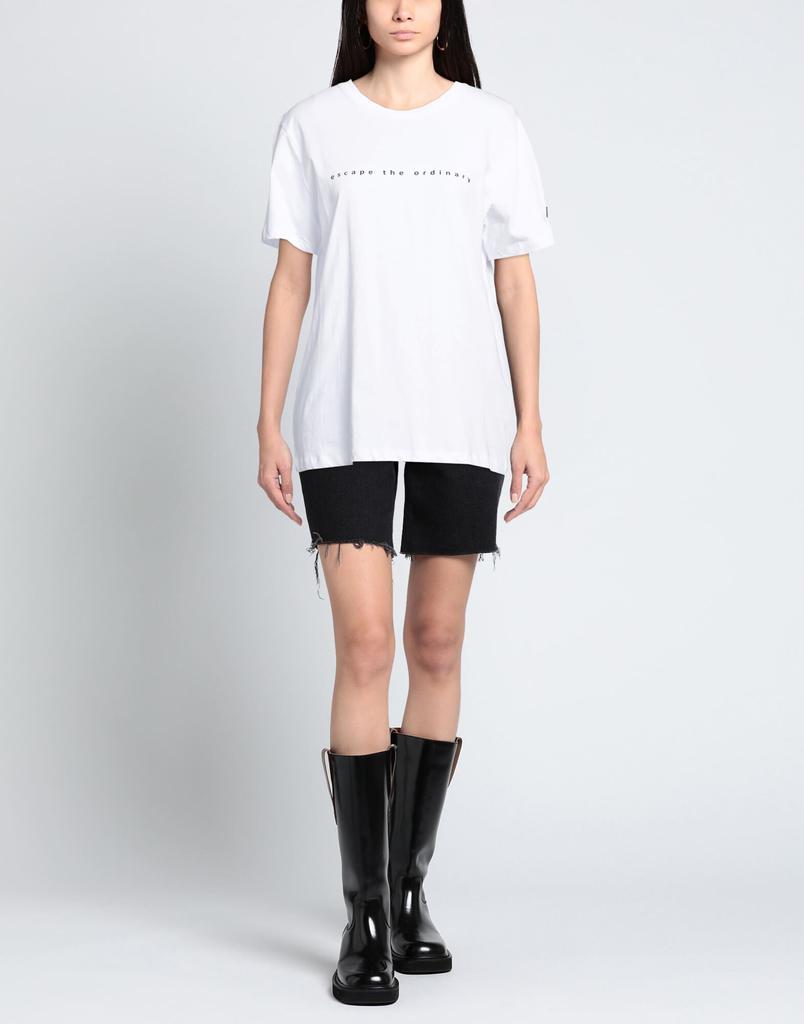 AHIRAIN T-shirt