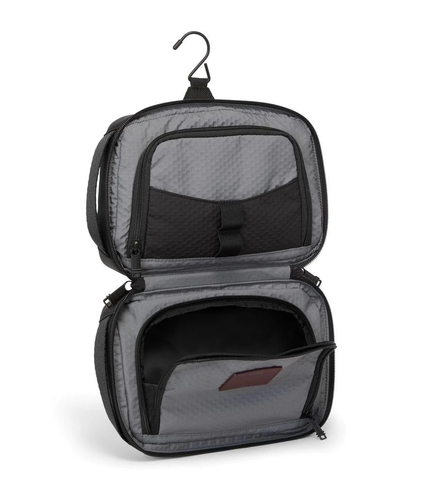 Tumi Response Travel Kit 4